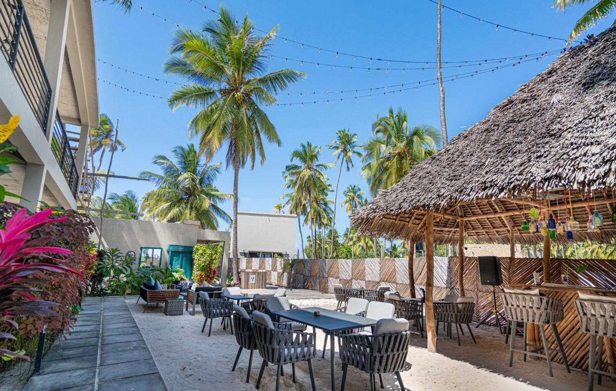 V Hotel In Paje Exterior photo